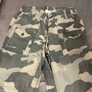 Aerie Cargo Camo Pants